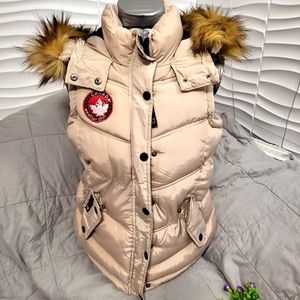 Canada weather gear vest